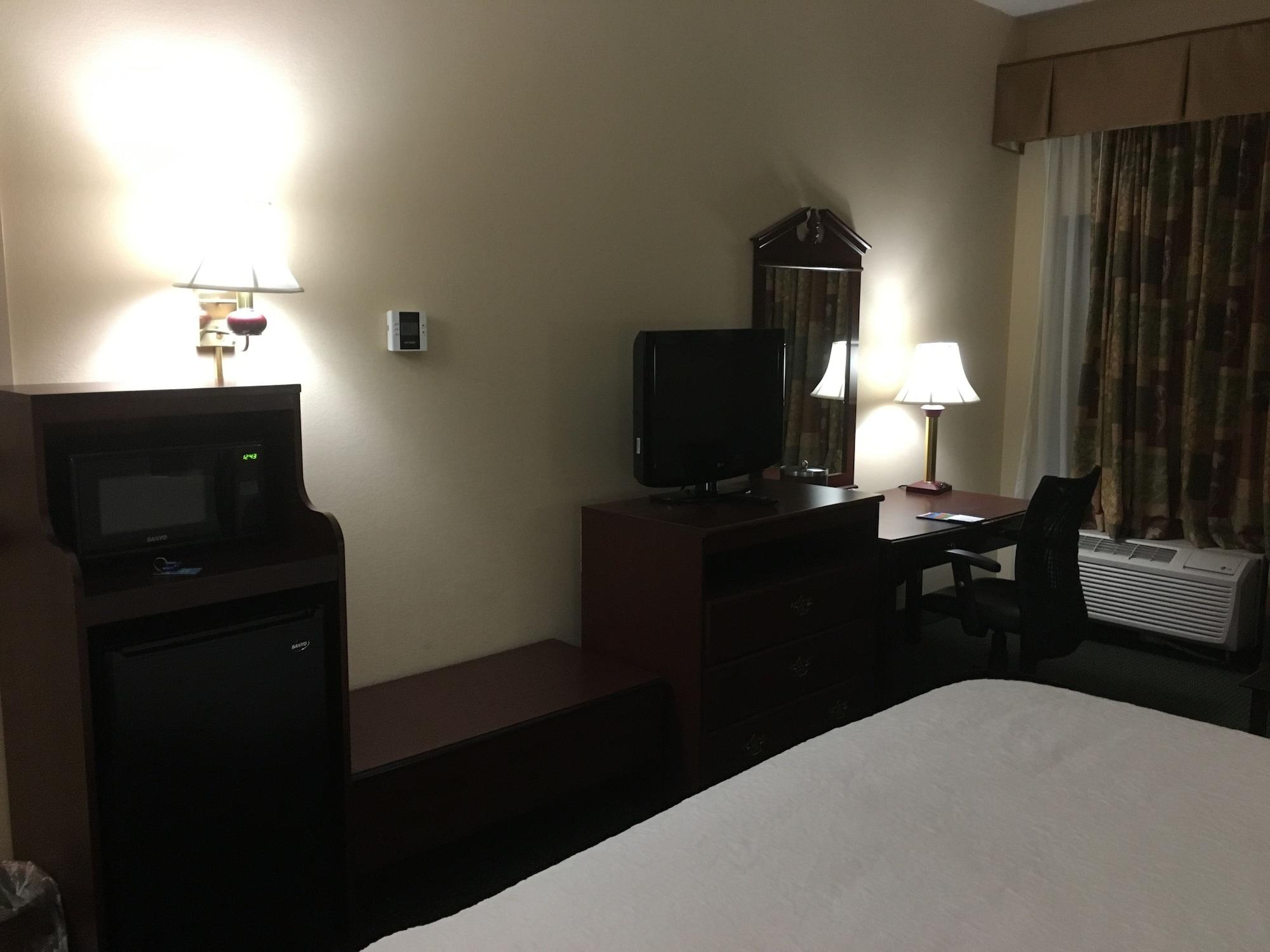 Hampton Inn Bedford Dış mekan fotoğraf
